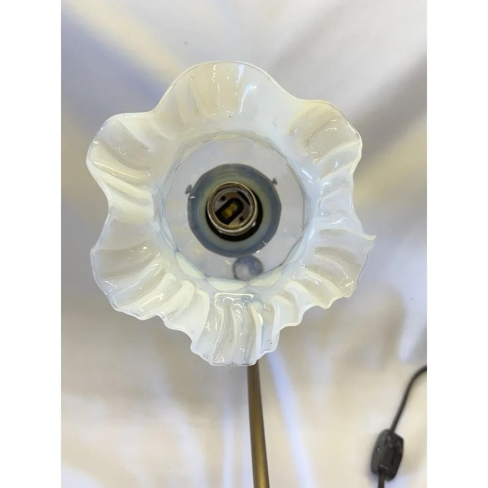 Art Nouveau Brass Style Gooseneck Lily Pad Desk Lamp W/ Fenton Opalescent Shade